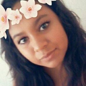 Meet your Posher, Alicia